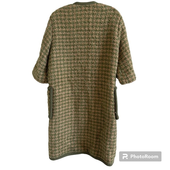 Vintage Solt of California Long
Houndstooth Print Coat - Picture 8 of 12